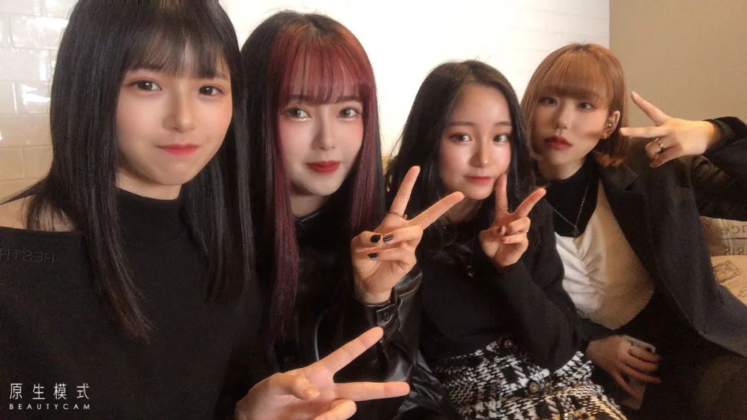 日本13岁中学生仅用2年进化成女神 网友 根本是两个人 Acfun弹幕视频网 认真你就输啦 W ノ つロ