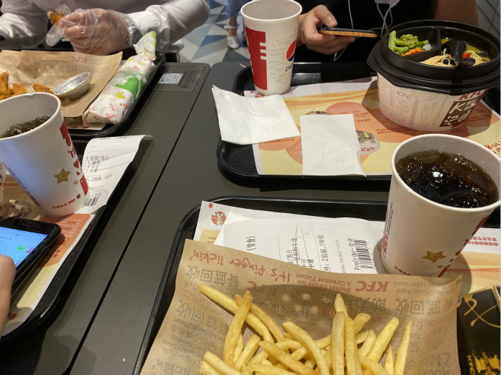 "Ban model to make " photographs of next all living creatures: Have dining room still not know the inside story, 