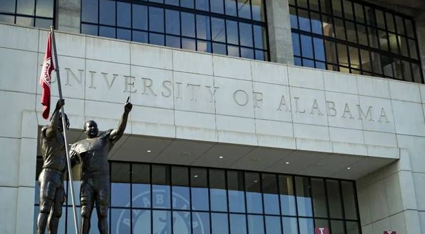 复课近半个月，美阿拉巴马大学超千名学生感染新冠