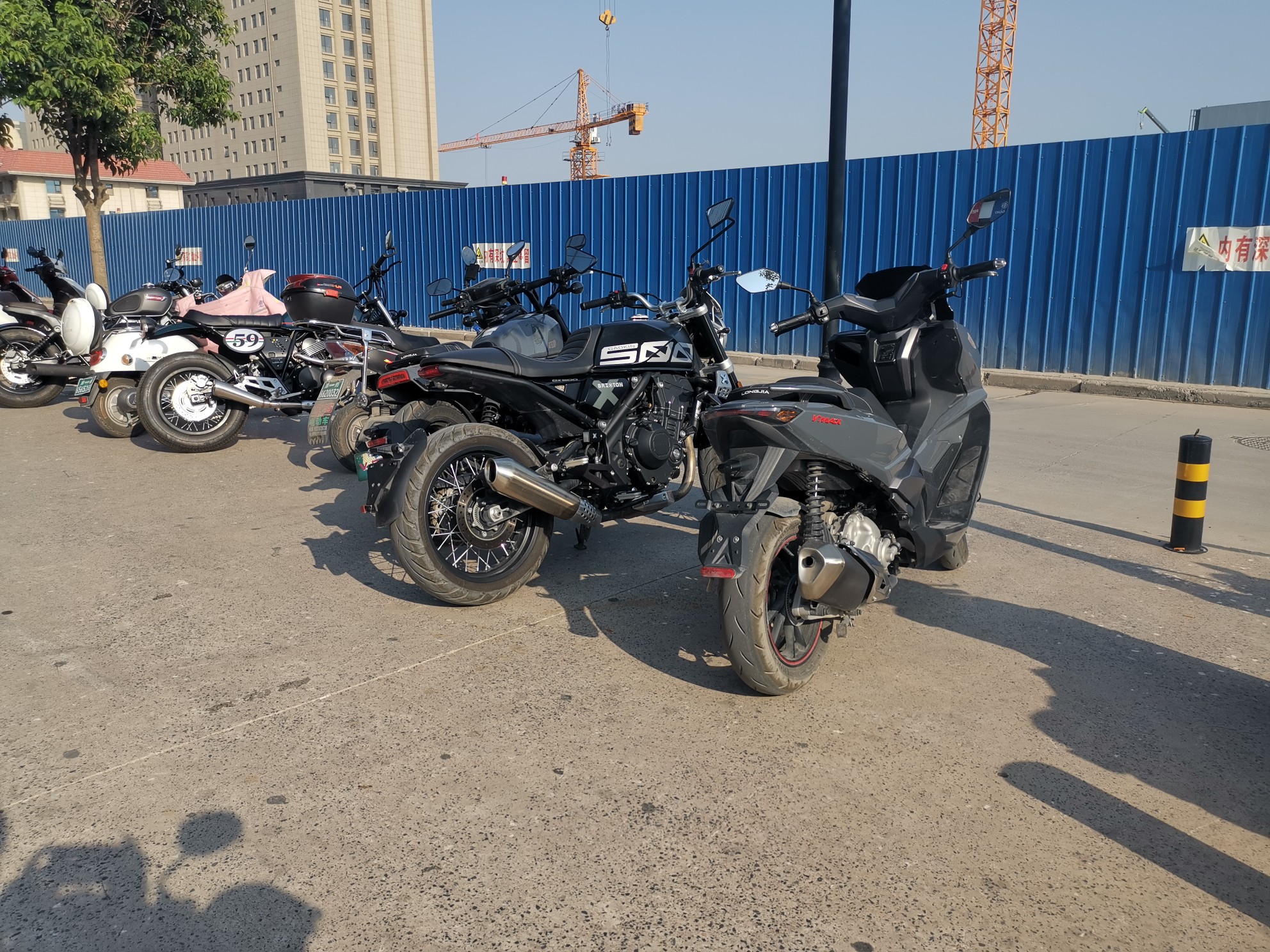 不少摩托车重现郑州街头，是“禁摩令”松了吗？