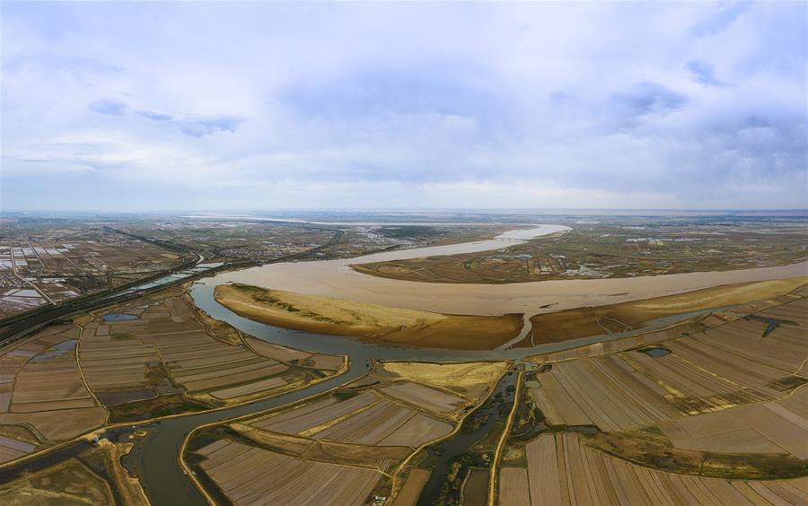 Viewing the Yellow River from space: she is so beautiful