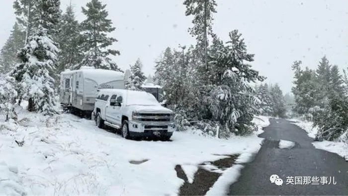 美国多地“天空染血”宛如地狱景象，还有些地方却九月飘雪