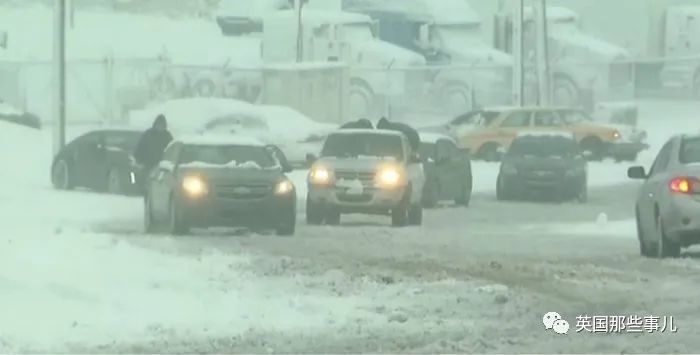 美国多地“天空染血”宛如地狱景象，还有些地方却九月飘雪