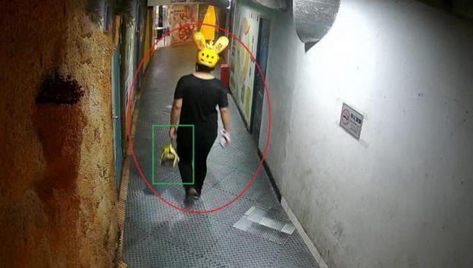 『冒充』深圳男子冒充外卖小哥偷外卖吃到发胖 外卖增肥实锤了！