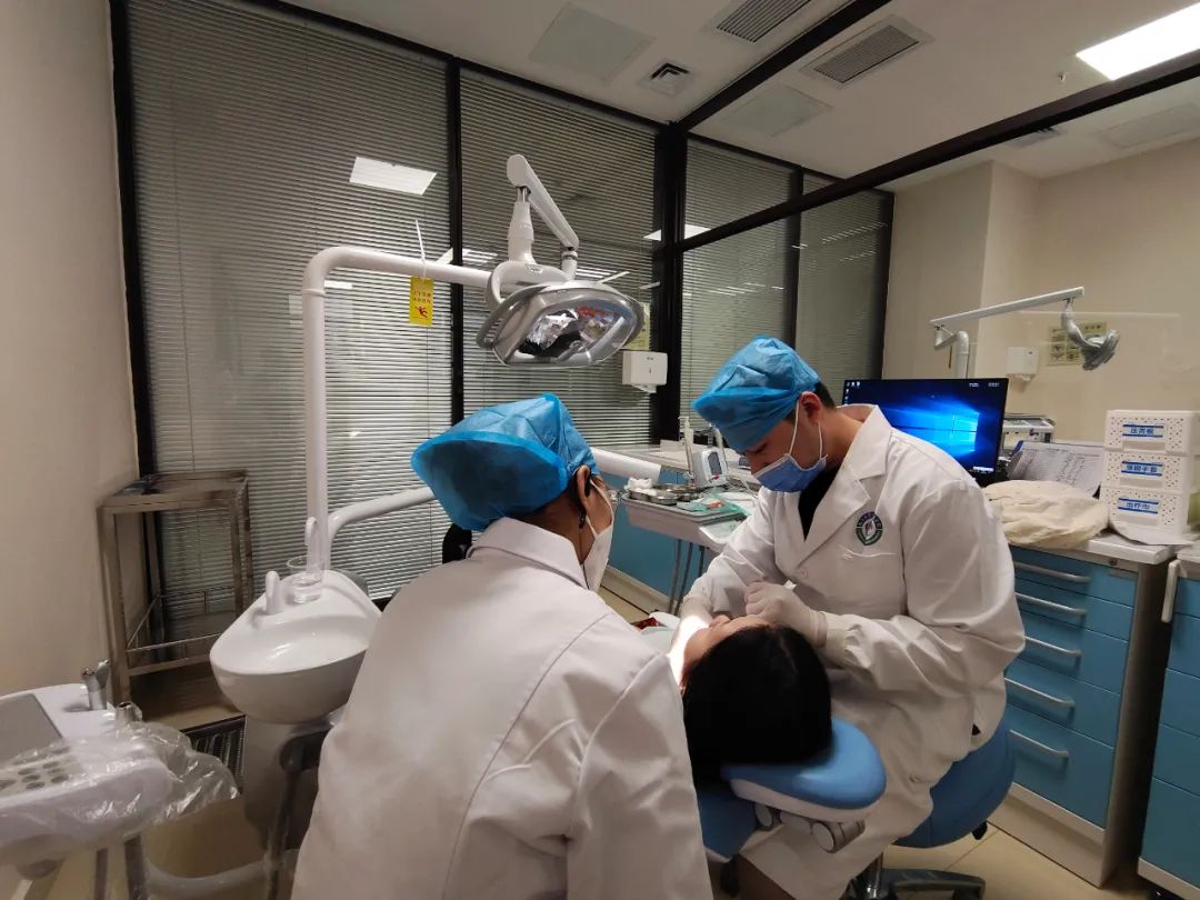 六旬老人突发脑溢血，竟是这病诱发的！每个人都应该注意……