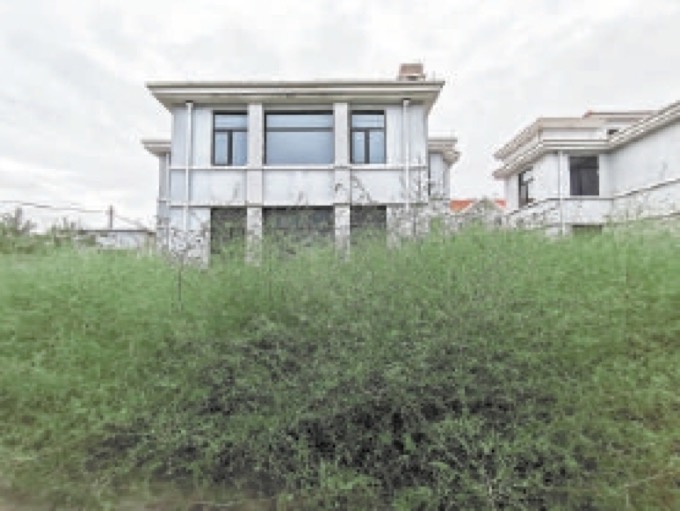 被多部门认定为违建并要求没收，北京大兴朱庄百套违建别墅该咋办