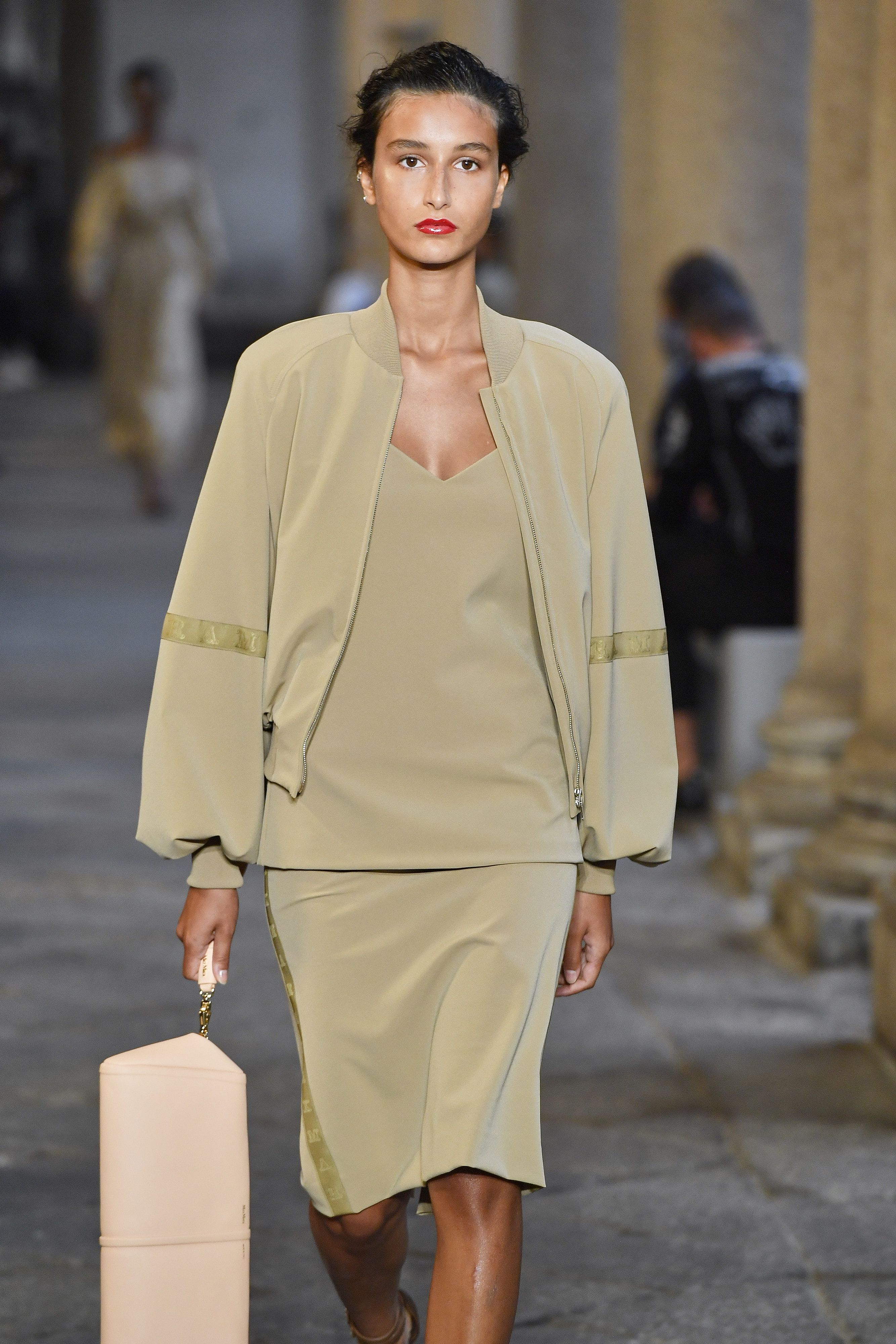 新华社照片,外代,2020年9月25日(外代二线)(1)米兰时装周——maxmara