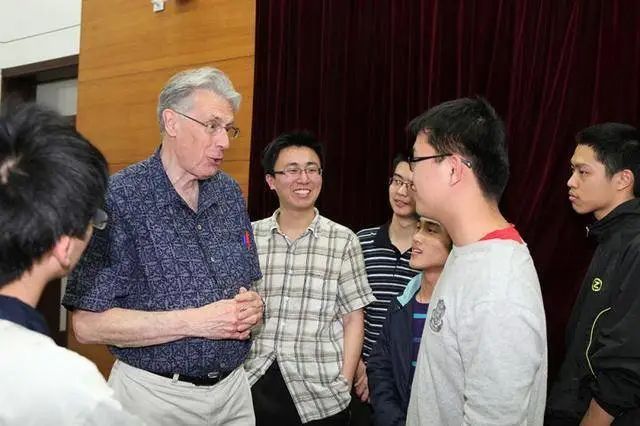 30岁海外博士毕业，我决定回上海交大研究 AI