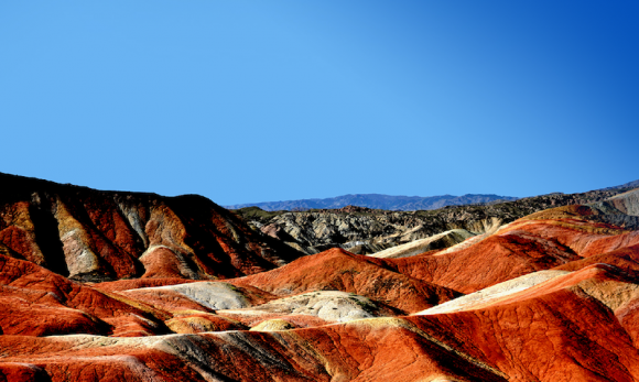 甘肃“愚公移山”破贫困“魔咒”：75个贫困县区67个摘帽，主攻残疾人脱贫