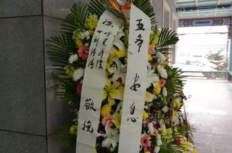 在北京，这群人操控娱乐圈格局40年，潜规则至今没打破