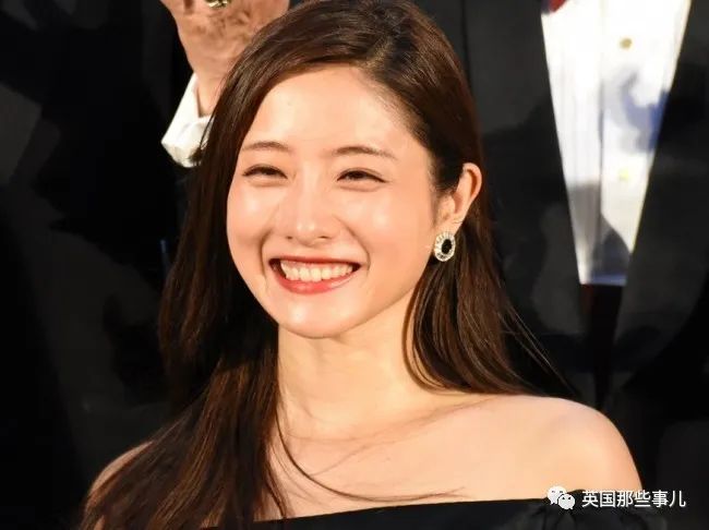 石原里美忽然宣布与圈外男友成婚！网友"老婆没了"冲上热搜…