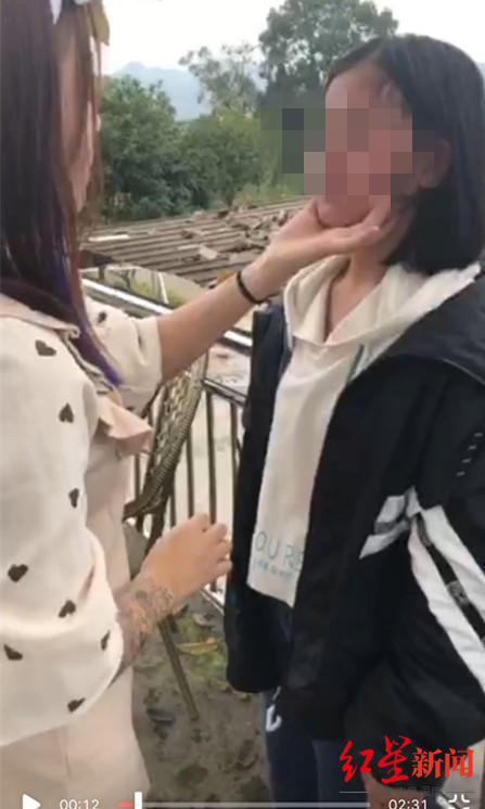 四川高县警方：打人女孩被挡获，受害女生共两人，已刑事立案