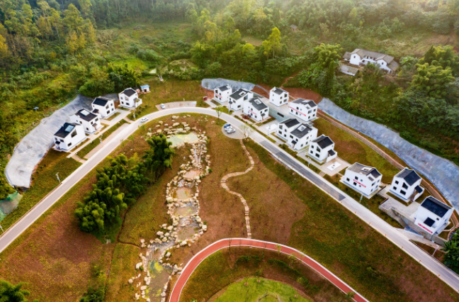 自贡尖山风景区22日将重装开园 游客可体验丛林穿越 品尝特色美食