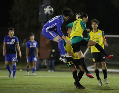 日本女足前国脚完成男足首秀 帮助哥哥打进一球