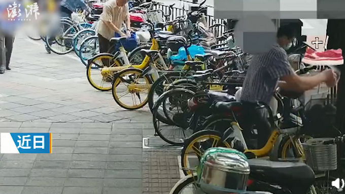 奇葩！男子每天从超市塞猪肉进衣裤获利万元，网友：有内味了