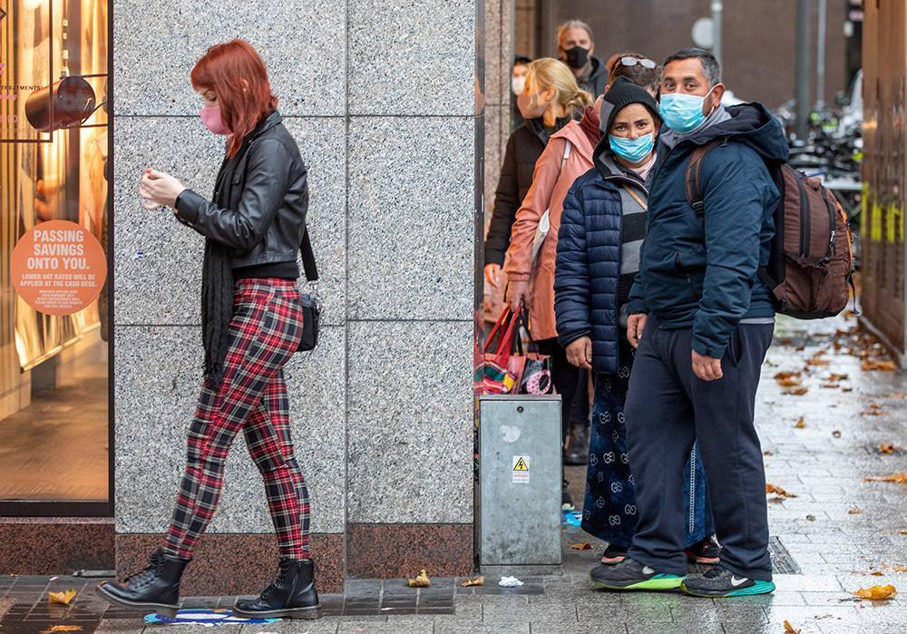 全球第二波疫情到来：多地医疗系统再临崩溃 这些国家再度全国&ldquo;封城&rdquo;