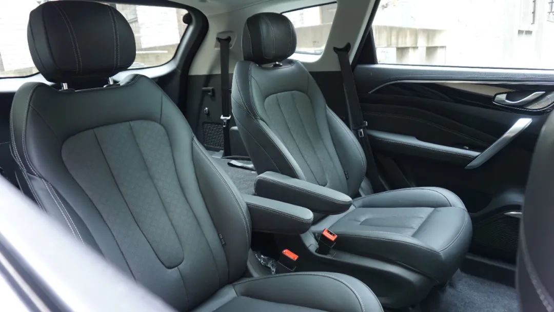 叫座十万级中型SUV，捷途X90到底何许实力？