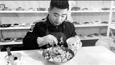 他做的假美食让朋友不敢动筷子