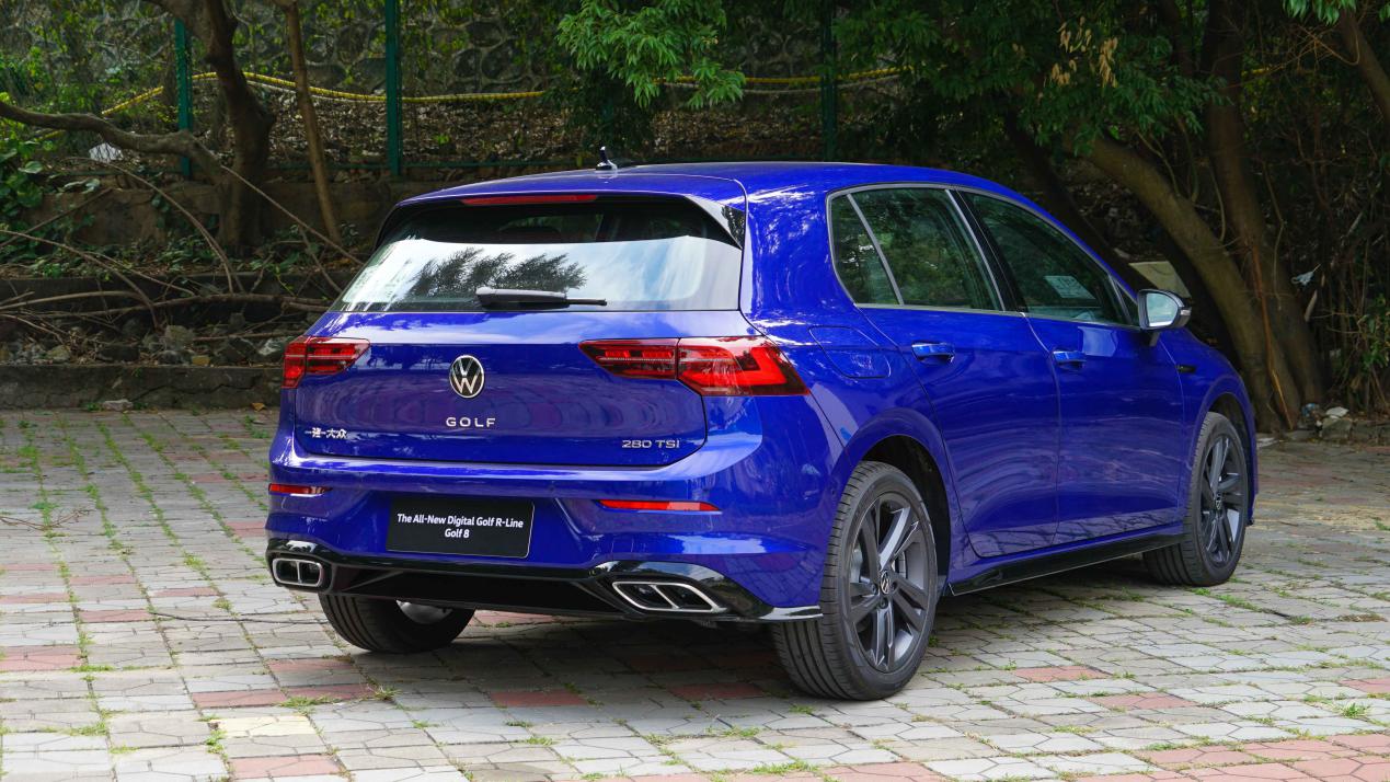 不负年轻一场 试驾：第八代高尔夫