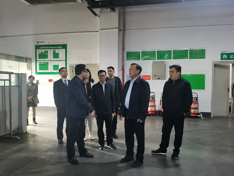 冷水江市人大常委会主任易振带队到全洲医药物流公司调研考察