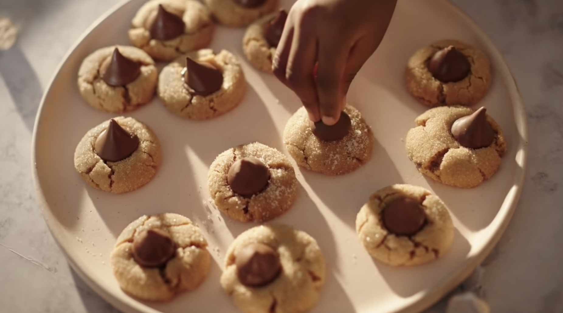 今年有点糟糕，但圣诞营销不会迟到