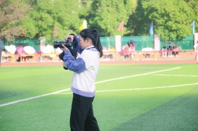 The most beautiful youth decides case to be in roommate camera lens, one schoolgirl is Changsha 3 years the roommate films on 1000 pieces of photographs