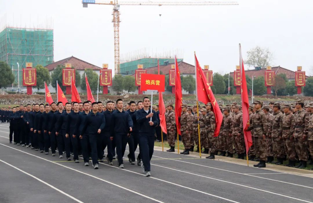 寒风中，他们太拼了