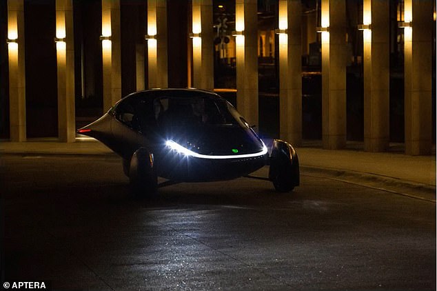 新型太陽(yáng)能電車上市，可續(xù)航1000英里，售價(jià)2.6萬(wàn)美元
