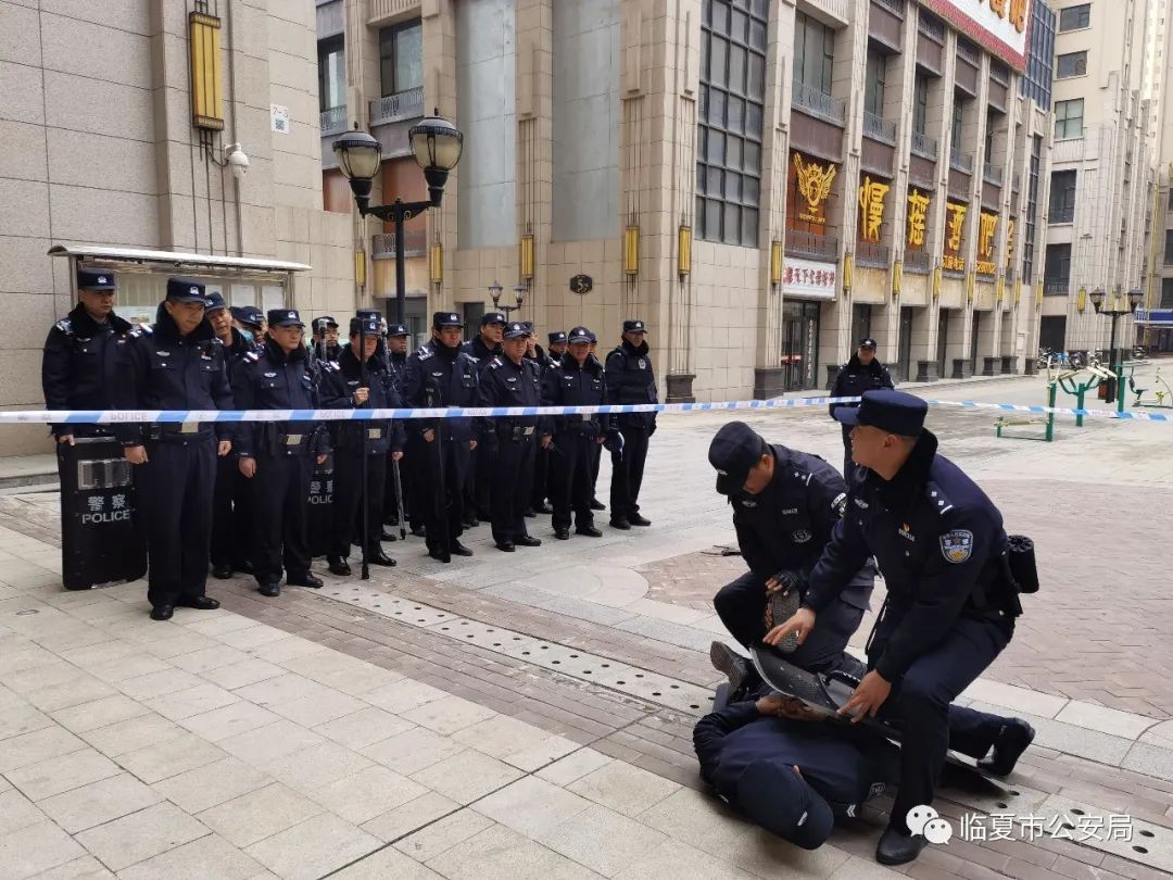 临夏市公安局开展全警实战大练兵送教活动