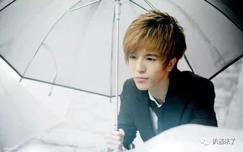 " 2020.12.17 " Jin Chen choose occasionally does the standard come according to Deng Lun? Does CCTV chair person pay? Myopic but the actor or artist that does not like to wear glasses? Has Guo Jingming talked about a girlfriend? Chapter lustre Tian Mou east divorce? 