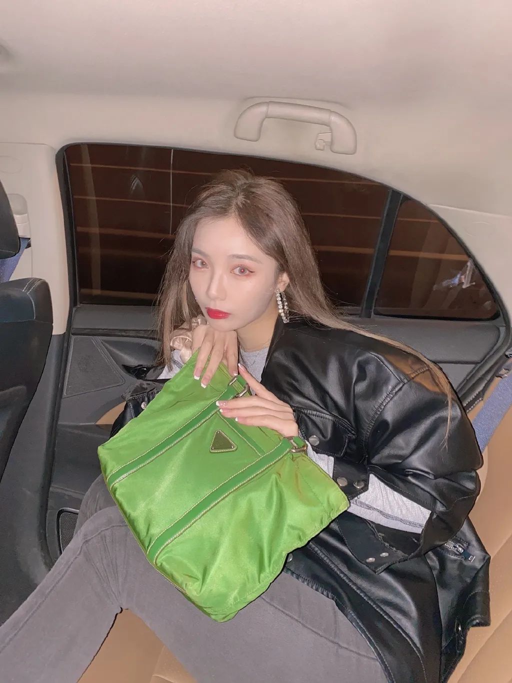 Practical Christmas modelling & takes a picture the guideline will find please