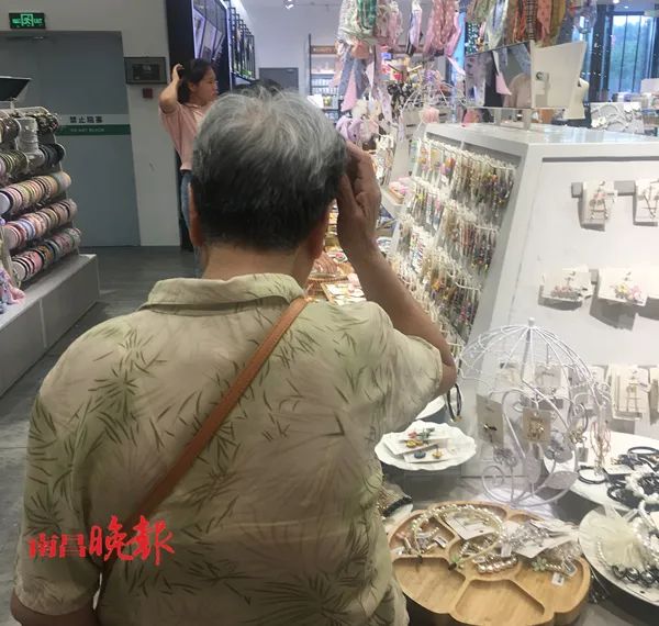 Nanchang person, see you quickly this piece of picture is had in the mobile phone