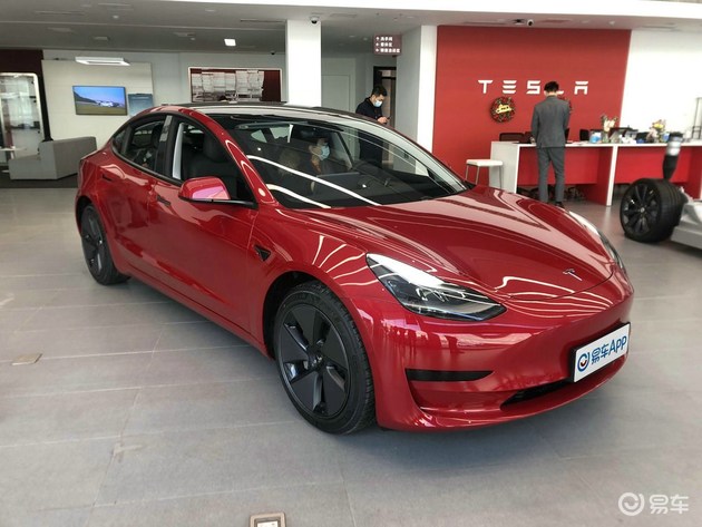 新款特斯拉Model 3实车首发 外观内饰全面升级