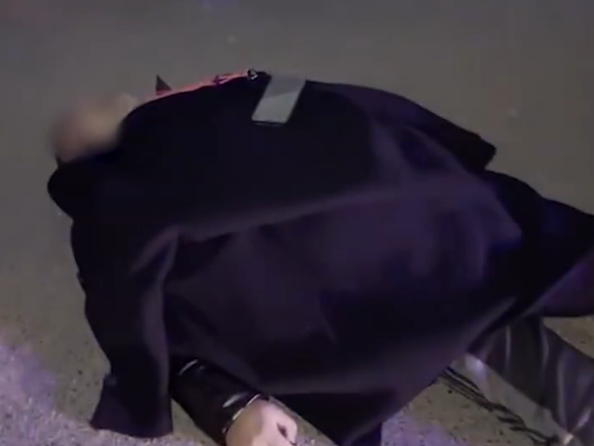 湖北仙桃一外卖员被保安殴打致死，头盔都被打破了，妻子的话令人心酸