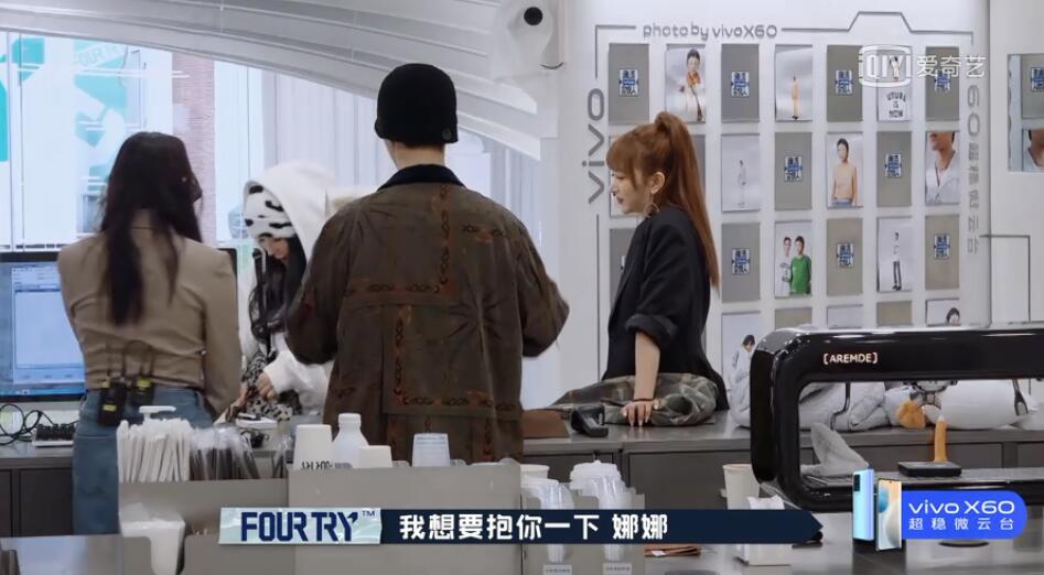 20岁欧阳娜娜胖到认不出，参加时尚节目不带衣服、没有礼貌被网友吐槽