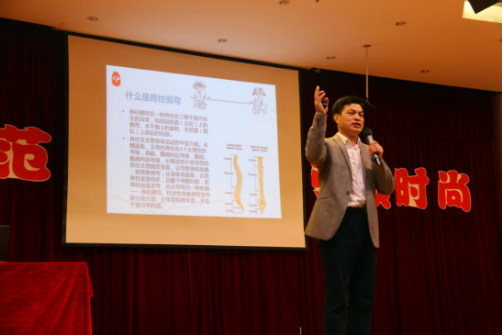 传承中医药文化，我们从娃娃抓起