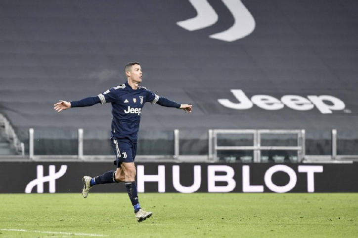 足坛|C罗加冕足坛历史射手王 追平世界纪录！