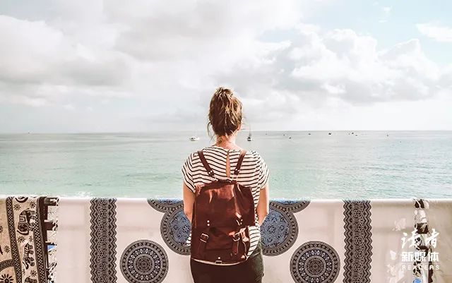 65歲陳道明再度爆紅：一個人真正的強大，從獨來獨往開始