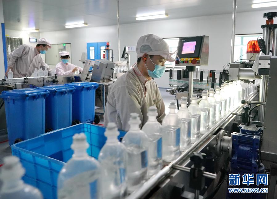 石家庄：医药医疗设备企业防疫物资生产忙