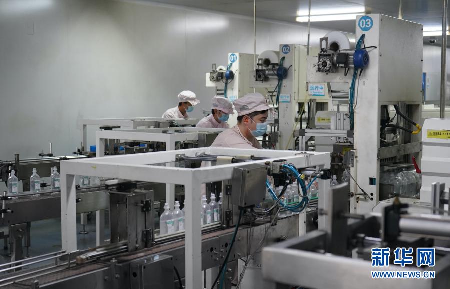 石家庄：医药医疗设备企业防疫物资生产忙