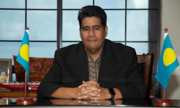 只邀請蔡英文的帕勞總統又說要�親美台、抗中國�？ 呵呵