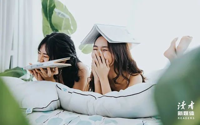 65歲陳道明再度爆紅：一個人真正的強大，從獨來獨往開始