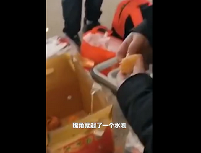当场|嫌托运贵4男子当场吃完60斤橘子 网友灵魂提问怎么吃的下？