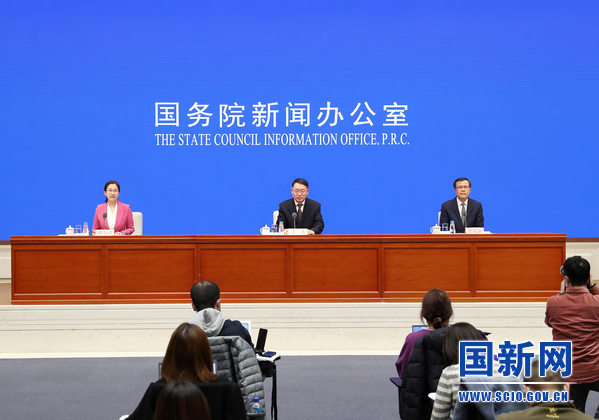 银保监会：鼓励银行保险机构运用增资等方式助民营企业优化负债结构 第1张