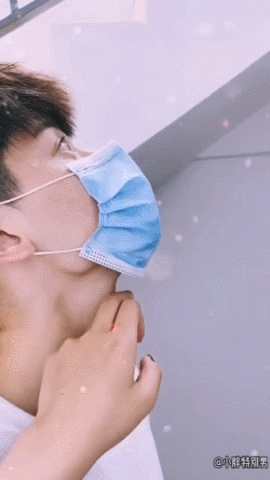 What wind is following Adam's apple to be patted oneself? 