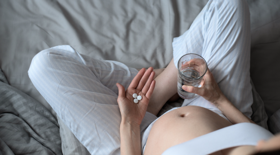 扒了 24 种保健品以后,我们发现有 2 种真值得买