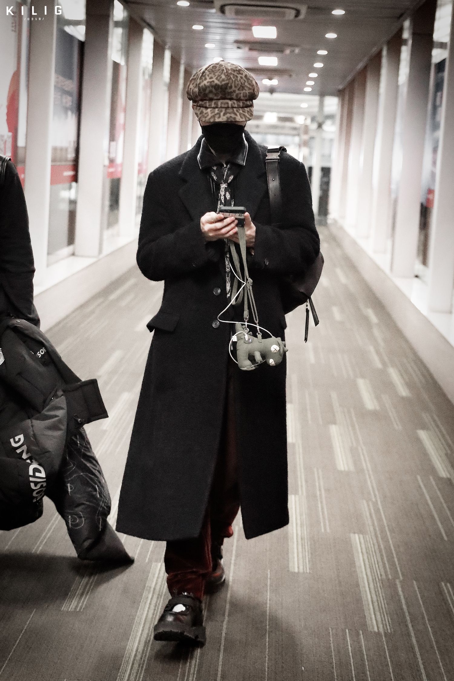 210207 Zhu Zhengting " youth of a poetic name of China is written down " kill young young prince formally late night safety arrives at Beijing yesterday