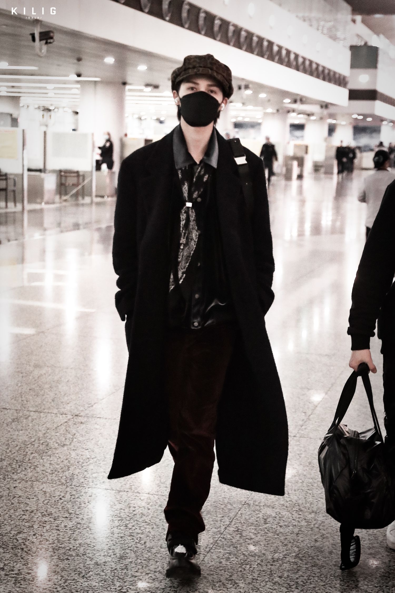 210207 Zhu Zhengting " youth of a poetic name of China is written down " kill young young prince formally late night safety arrives at Beijing yesterday