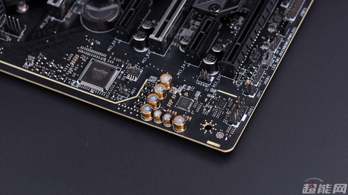 等待Rocket Lake的到来，微星MPG Z590 GAMING CARBON WiFi主板图赏