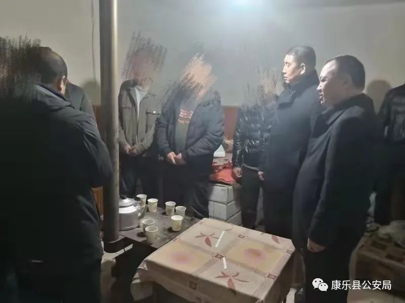 民警雪夜擒赌，节日还百姓安宁